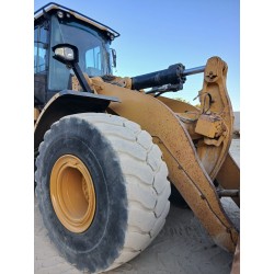Pala cargadora caterpillar 966m