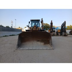 Pala cargadora caterpillar 966m