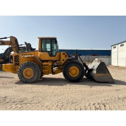 PALA CARGADORA VOLVO L 120F