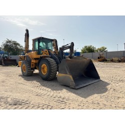 PALA CARGADORA VOLVO L 120F