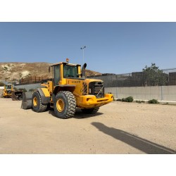 PALA CARGADORA VOLVO L 120F