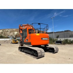 Excavadora. Doosan. 235lcr