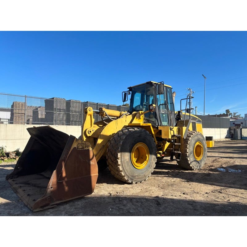 Pala cargadora CATERPILLAR 966G 1