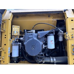 Excavadora de cadenas KOMATSU PC210LC-8